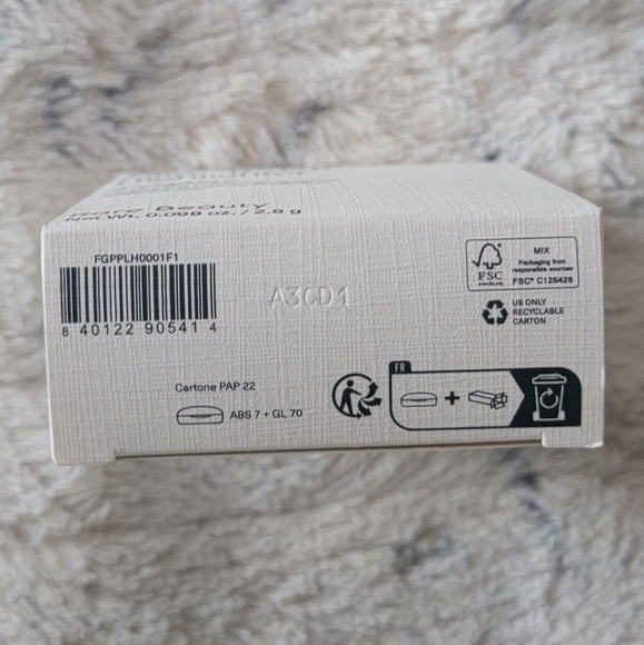 Enlighten - Rare Beauty Highlighter Selena Gomez - Picture 14 of 14